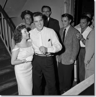 Elvis and the contest winner, Andrea June Stephens : August 10, 1956, Jacksonville.