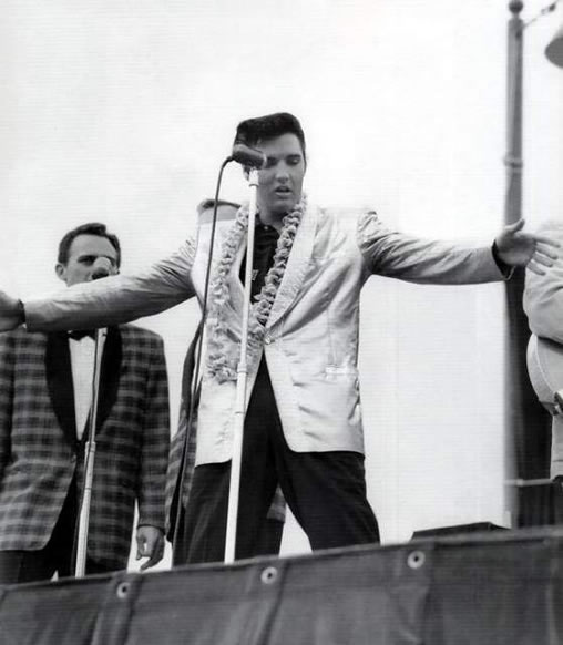 Elvis Presley in concert, Hawaii November 10, 1957. 