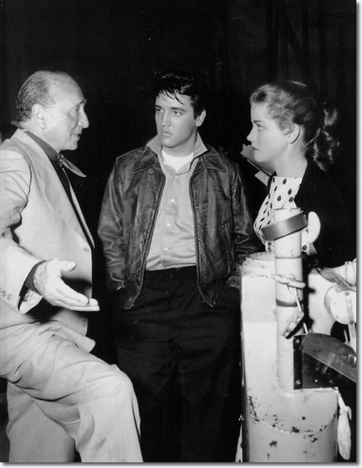 Director Michael Curtiz, Elvis and Dolores Hart.