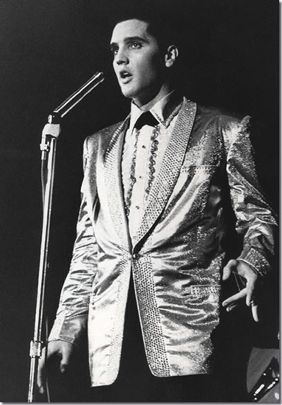 Elvis Presley 25 March. Honolulu, HI. Bloch Arena