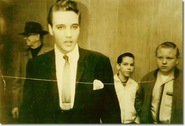 Elvis Presley : Backstage at The Ellis Auditorium : Holiday on Ice : March 9, 1962