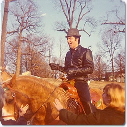 Elvis Presley : Horseback riding at Graceland : February 10, 1968. Photo by Judy Palmer.