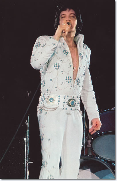 Elvis Presley : Live on stage at the Coliseum, Richmond, Virginia