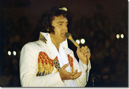 Elvis Presley : May 11, 1974 : Forum, Los Angeles, California : Evening Show.