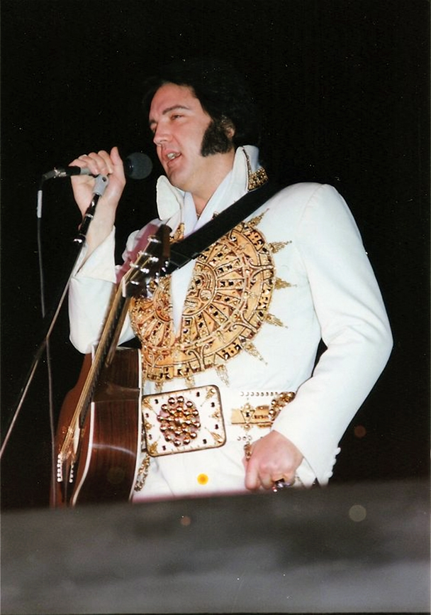 Elvis Presley | Brown County Veterans Memorial Arena | April 28, 1977.