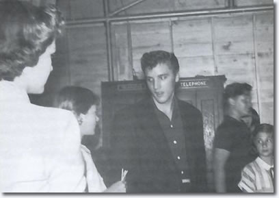 Elvis Presley - Big D Jamboree - Dallas, Texas. Sportarium June 18, 1955