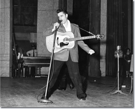 Elvis Presley : Ellis Auditorium Memphis, TN. : May 15 1956