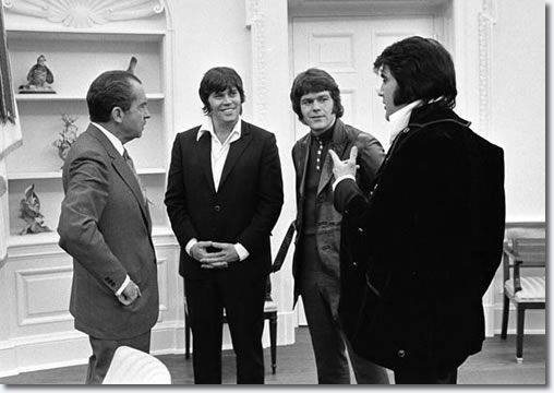President Richard Nixon with Sonny West and Jerry Schilling and Elvis Presley.