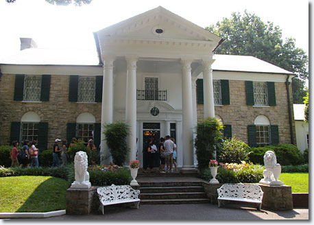 Graceland ... purchased when Elvis was 21, it remained his home for the rest of his life. People come from all over the world to see how the King of Rock lived / Scott Jenkins